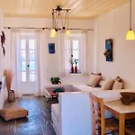 Ξενοδοχείο με διαμερίσματα νηρηίδες Platis Gialos (Sifnos)