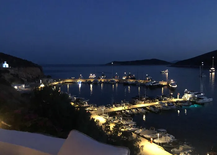 Apartahotel Niriedes Platis Gialos (Sifnos)