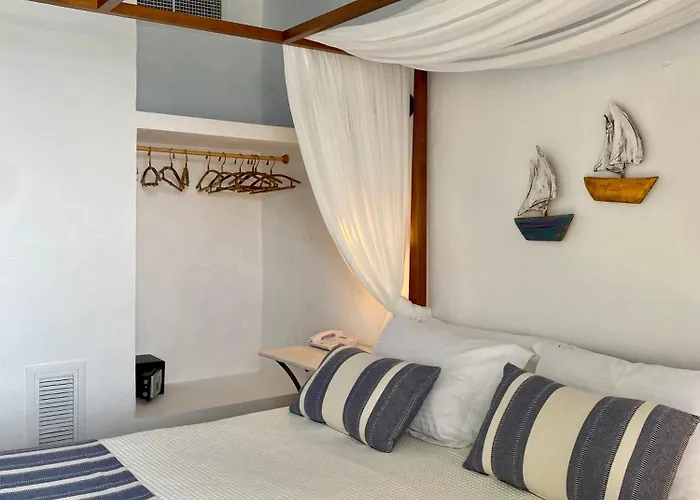 Niriedes 4* Platis Gialos (Sifnos)