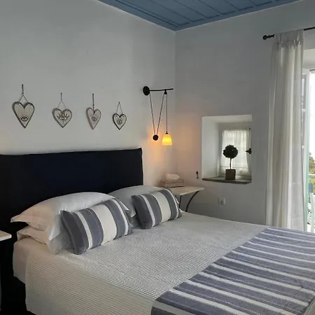 Niriedes 4* Platis Gialos (Sifnos)