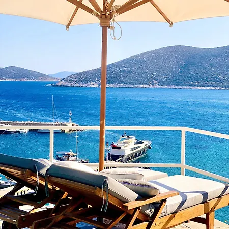 Niriedes 4* Platis Gialos (Sifnos)