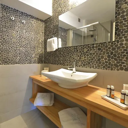 Апарт-отель Niriedes