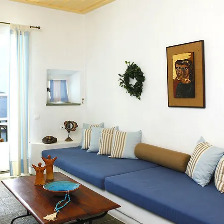 Niriedes Апарт-отель