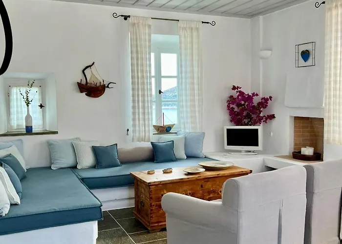 Niriedes Platis Gialos (Sifnos)